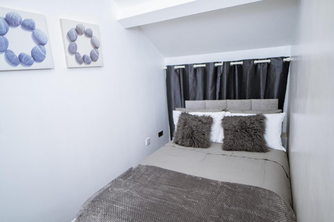 Zest One Apartment *